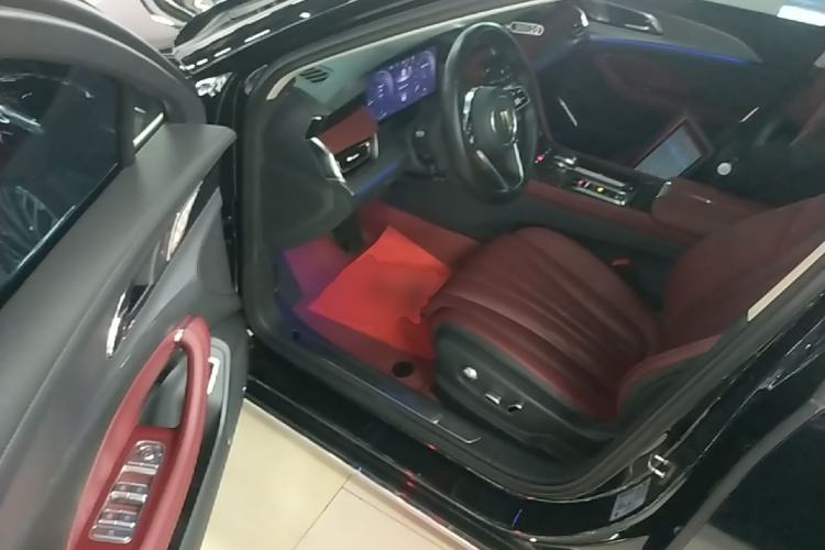 Used Hongqi H5 2023 2.0T Automatic Smart Connect Flagship Edition Driver Seat