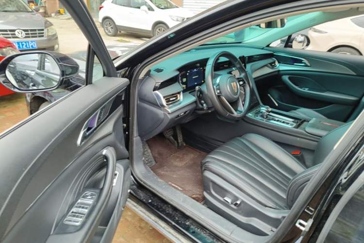 Used Hongqi H5 2023 2.0T Automatic Smart Connect Flagship Edition Driver Seat