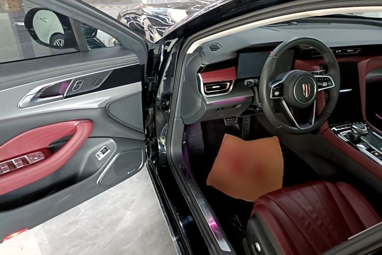 Used Hongqi H5 2023 2.0T Automatic Smart Connect Flagship Edition Driver Seat