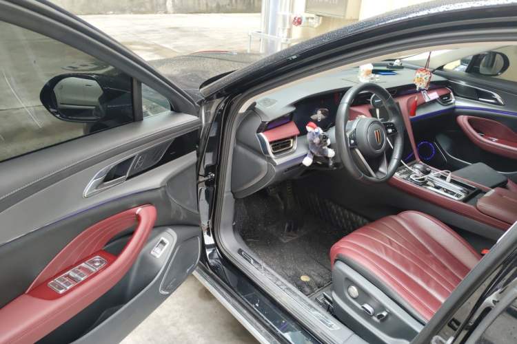 Used Hongqi H5 2023 2.0T Automatic Smart Connect Flagship Edition Driver Seat