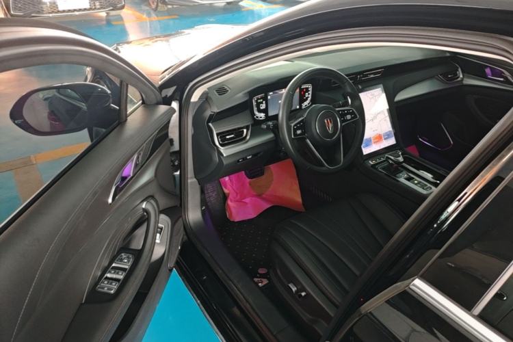 Used Hongqi H5 2023 2.0T Automatic Smart Connect Flagship Edition Driver Seat
