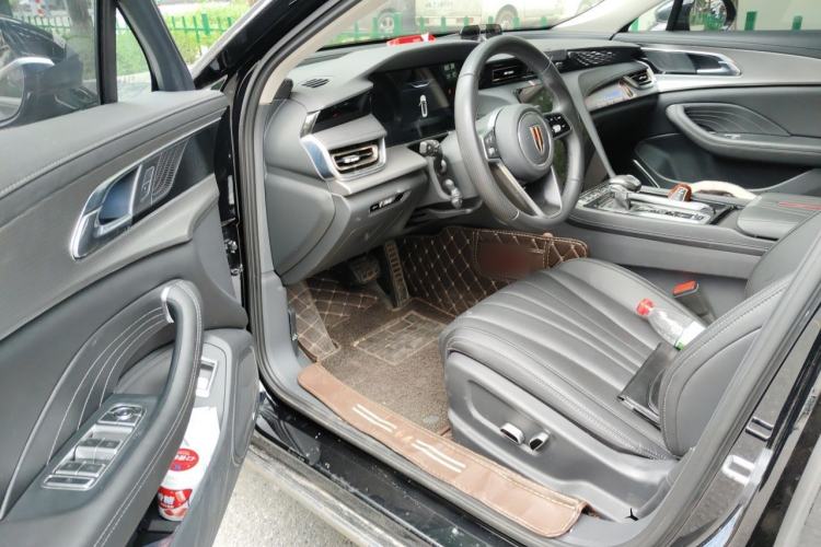 Used Hongqi H5 2023 2.0T Automatic Smart Connect Flagship Edition Driver Seat