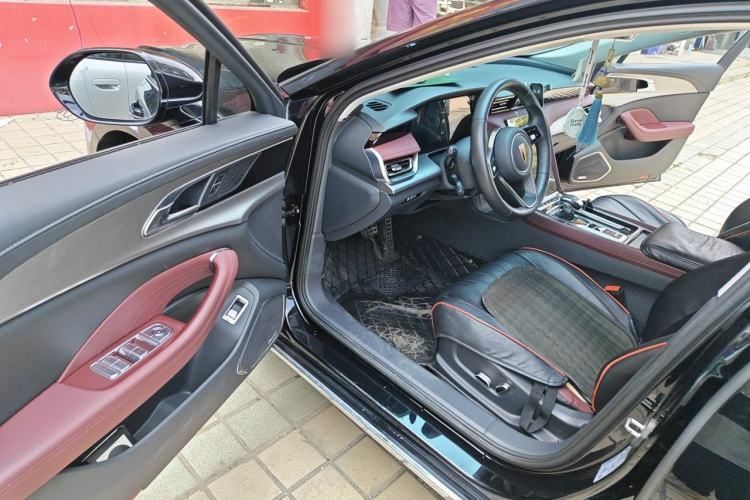 Used Hongqi H5 2023 2.0T Automatic Smart Connect Flagship Edition Driver Seat