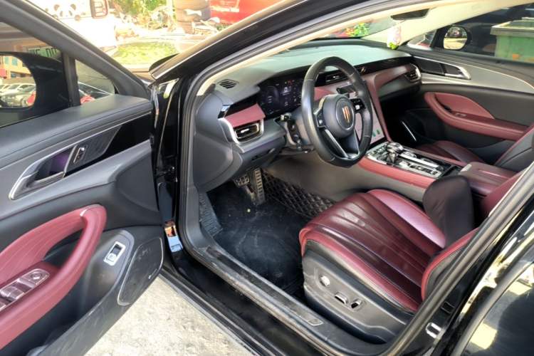 Used Hongqi H5 2023 2.0T Automatic Smart Connect Flagship Edition Driver Seat