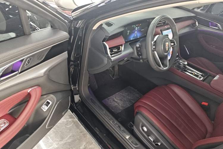 Used Hongqi H5 2023 2.0T Automatic Smart Connect Flagship Edition Driver Seat