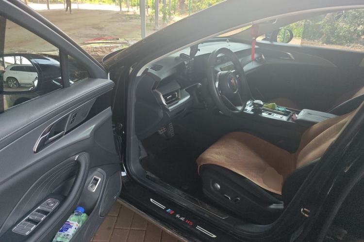 Used Hongqi H5 2023 2.0T Automatic Smart Connect Flagship Edition Driver Seat