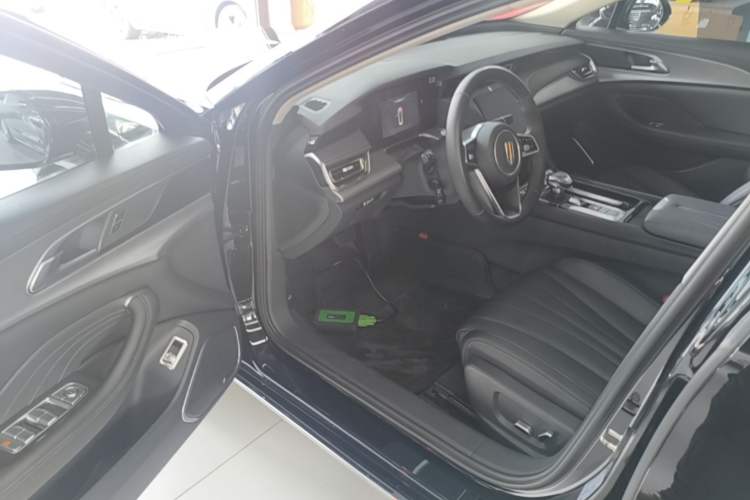 Used Hongqi H5 2023 1.5T DCT Smart Connect Flagship Edition Driver Seat