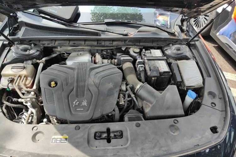 Used Hongqi H5 2023 2.0T Automatic Smart Connect Flagship Edition Engine Bay