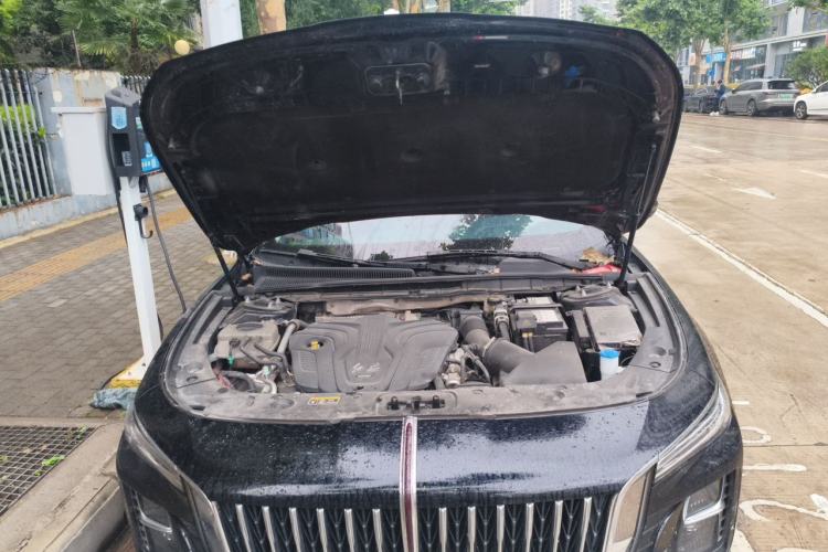 Used Hongqi H5 2023 2.0T Automatic Smart Connect Flagship Edition Engine Bay