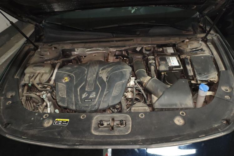 Used Hongqi H5 2023 2.0T Automatic Smart Connect Flagship Edition Engine Bay
