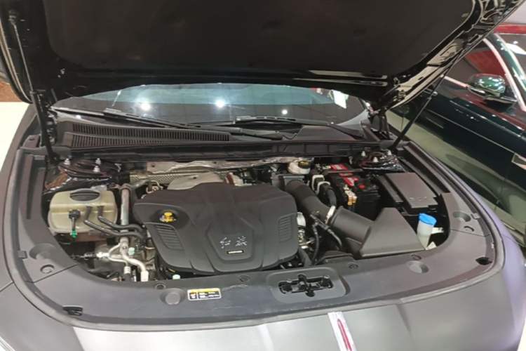 Used Hongqi H5 2023 2.0T Automatic Smart Connect Flagship Edition Engine Bay