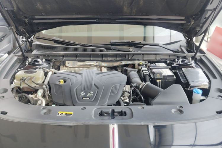 Used Hongqi H5 2023 2.0T Automatic Smart Connect Flagship Edition Engine Bay