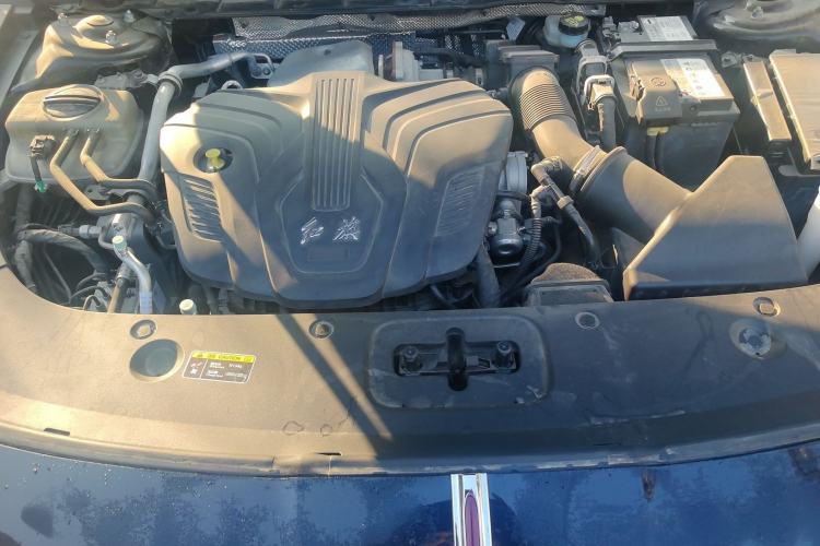 Used Hongqi H5 2023 2.0T Automatic Smart Connect Flagship Edition Engine Bay