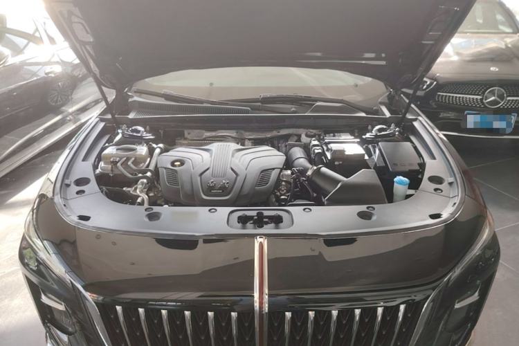 Used Hongqi H5 2023 2.0T Automatic Smart Connect Flagship Edition Engine Bay