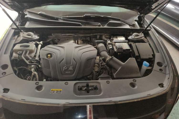 Used Hongqi H5 2023 2.0T Automatic Smart Connect Flagship Edition Engine Bay