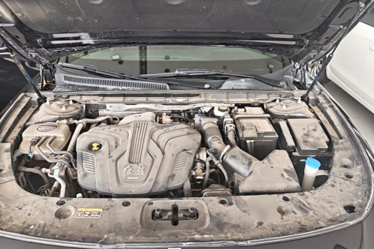 Used Hongqi H5 2023 2.0T Automatic Smart Connect Flagship Edition Engine Bay