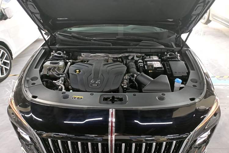 Used Hongqi H5 2023 2.0T Automatic Smart Connect Flagship Edition Engine Bay