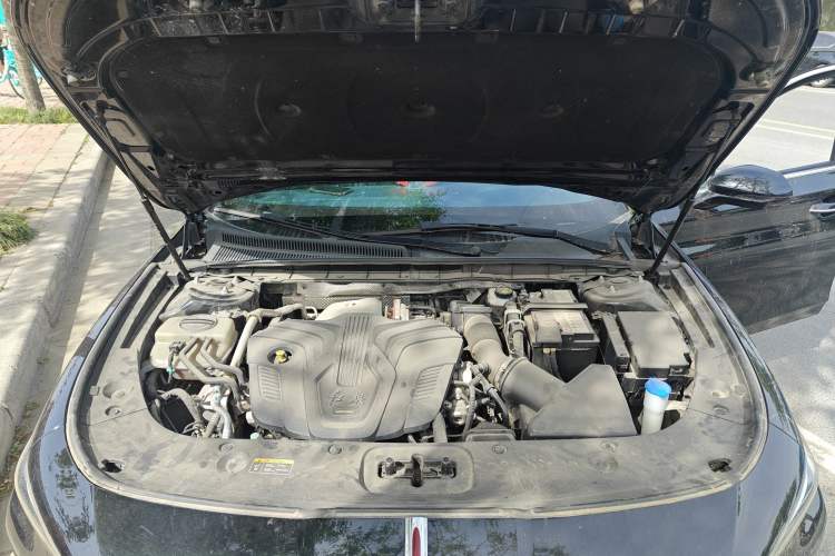Used Hongqi H5 2023 2.0T Automatic Smart Connect Flagship Edition Engine Bay