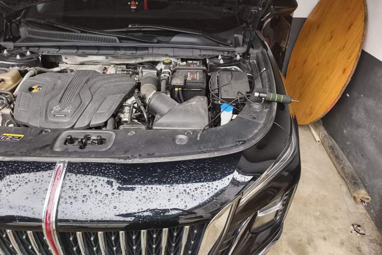 Used Hongqi H5 2023 2.0T Automatic Smart Connect Flagship Edition Engine Bay Left