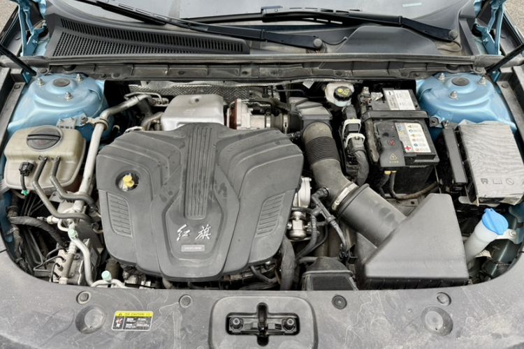 Used Hongqi H5 2023 2.0T Automatic Smart Connect Flagship Edition Engine Bay