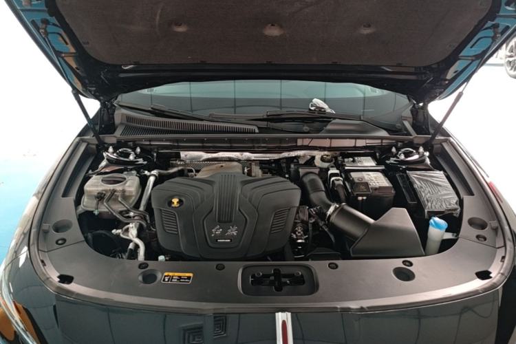 Used Hongqi H5 2023 2.0T Automatic Smart Connect Flagship Edition Engine Bay
