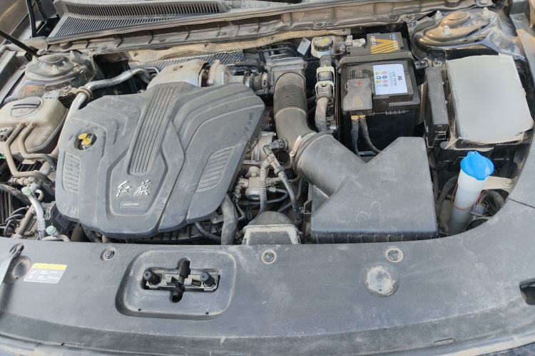 Used Hongqi H5 2023 2.0T Automatic Smart Connect Flagship Edition Engine Bay