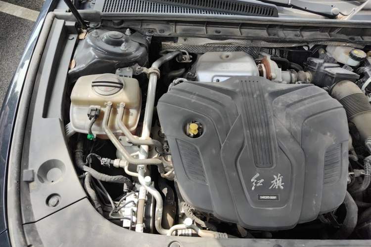Used Hongqi H5 2023 2.0T Automatic Smart Connect Flagship Edition Engine Bay Right