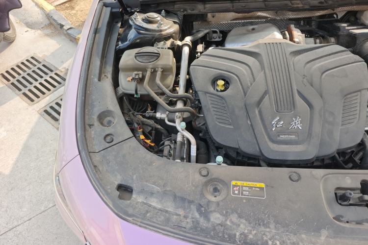 Used Hongqi H5 2023 2.0T Automatic Smart Connect Flagship Edition Engine Bay Right