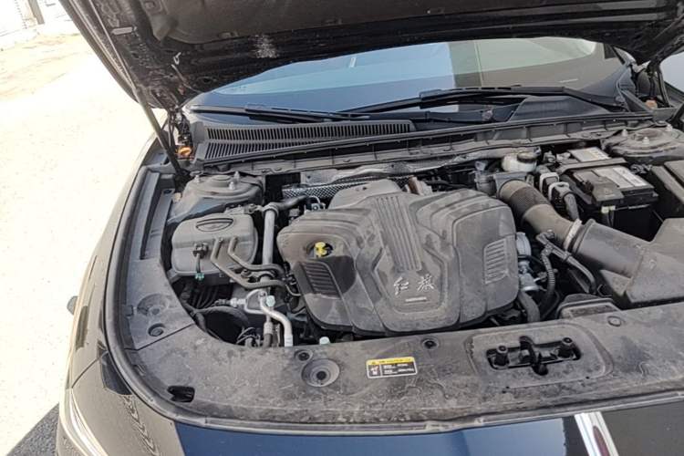Used Hongqi H5 2023 2.0T Automatic Smart Connect Flagship Edition Engine Bay Right