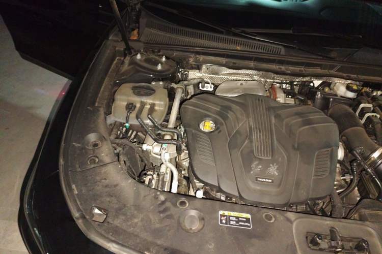 Used Hongqi H5 2023 2.0T Automatic Smart Connect Flagship Edition Engine Bay Right