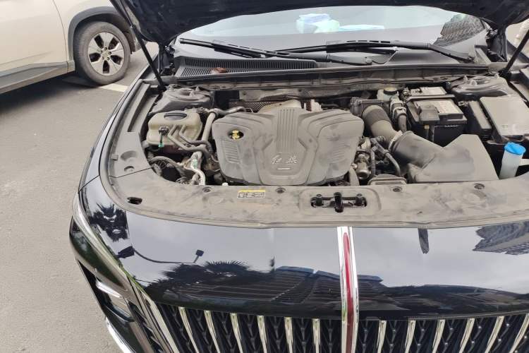 Used Hongqi H5 2023 2.0T Automatic Smart Connect Flagship Edition Engine Bay Right
