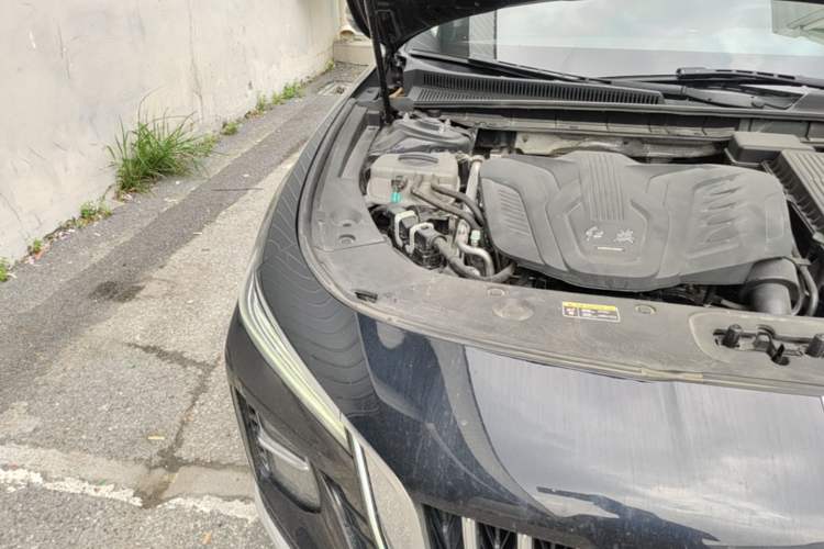 Used Hongqi H5 2023 1.5T HEV Smart Connect Flagship Edition Engine Bay Right