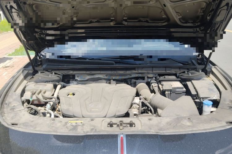 Used Hongqi H5 2023 2.0T Automatic Smart Connect Flagship Edition Engine Bay
