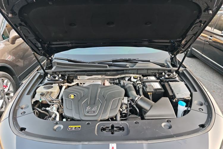 Used Hongqi H5 2023 2.0T Automatic Smart Connect Flagship Edition Engine Bay