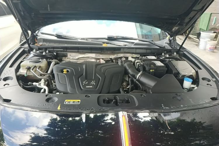 Used Hongqi H5 2023 2.0T Automatic Smart Connect Flagship Edition Engine Bay