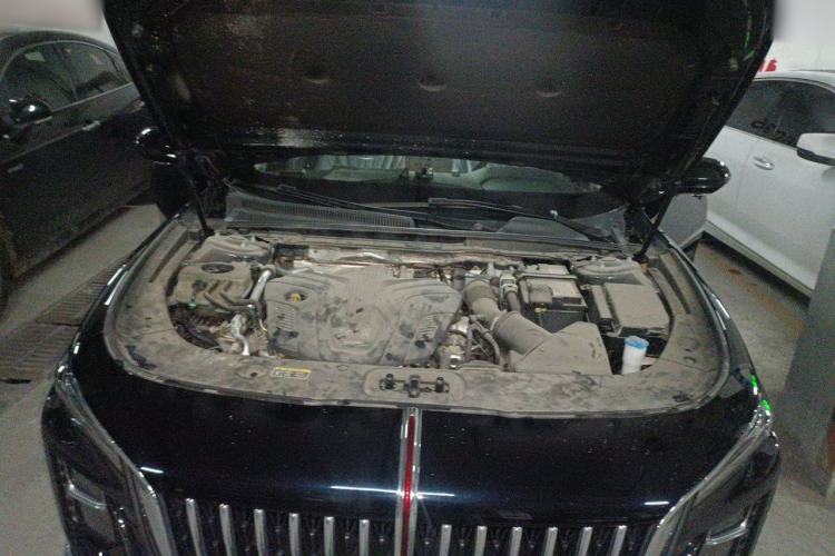 Used Hongqi H5 2023 2.0T Automatic Smart Connect Flagship Edition Engine Bay