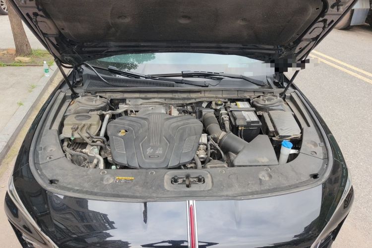 Used Hongqi H5 2023 2.0T Automatic Smart Connect Flagship Edition Engine Bay