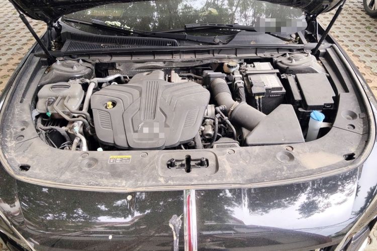 Used Hongqi H5 2023 2.0T Automatic Smart Connect Flagship Edition Engine Bay