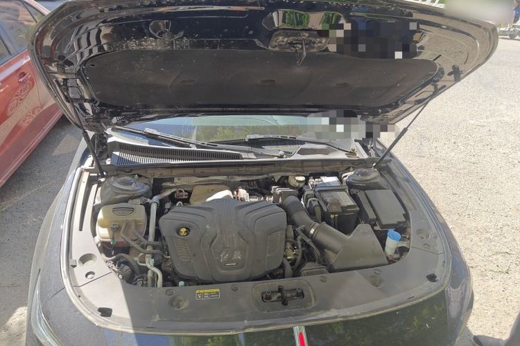 Used Hongqi H5 2023 2.0T Automatic Smart Connect Flagship Edition Engine Bay