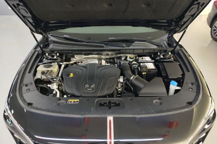Used Hongqi H5 2023 2.0T Automatic Smart Connect Flagship Edition Engine Bay