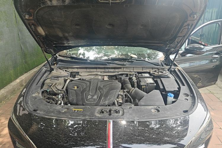 Used Hongqi H5 2023 2.0T Automatic Smart Connect Flagship Edition Engine Bay