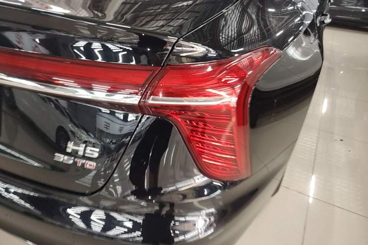 Used Hongqi H5 2023 1.5T DCT Smart Connect Flagship Edition Exterior 3