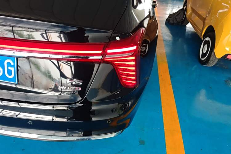 Used Hongqi H5 2023 2.0T Automatic Smart Connect Flagship Edition Exterior 3
