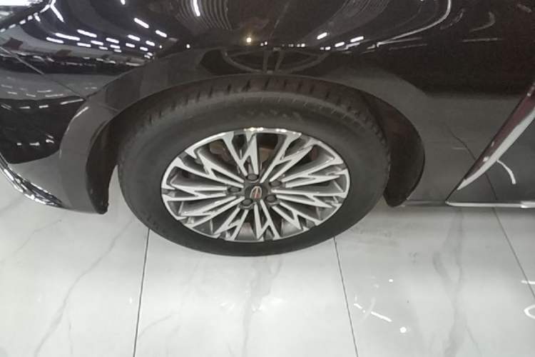Used Hongqi H5 2023 1.5T DCT Smart Connect Flagship Edition Exterior 4
