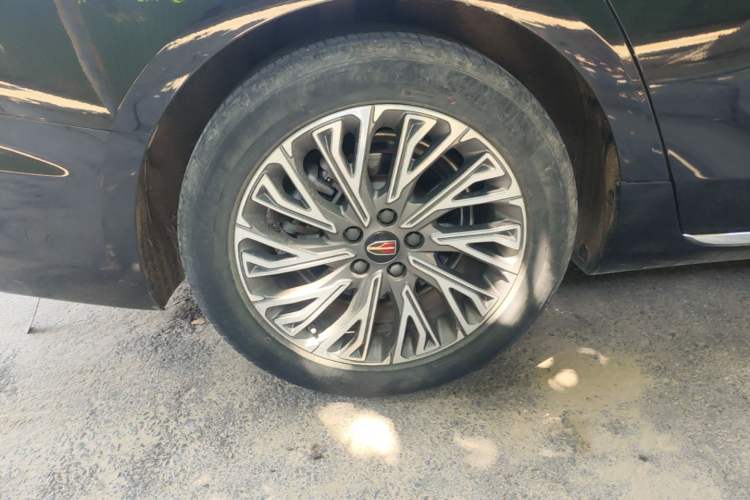 Used Hongqi H5 2023 2.0T Automatic Smart Connect Flagship Edition Exterior 5