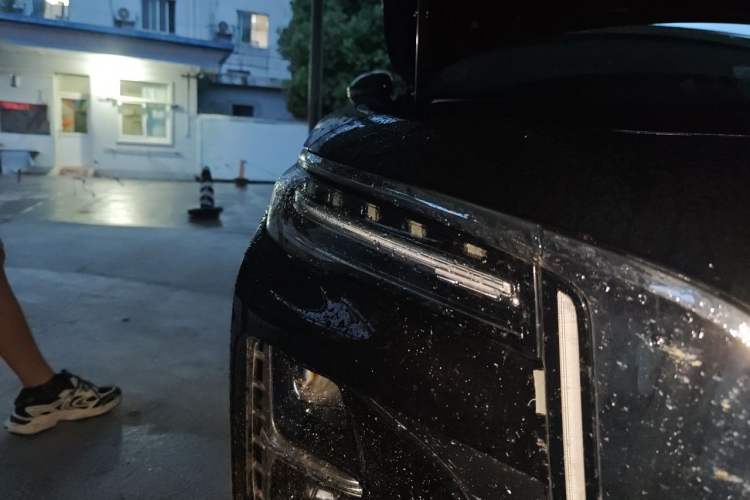 Used Hongqi H5 2023 2.0T Automatic Smart Connect Flagship Edition Exterior 6