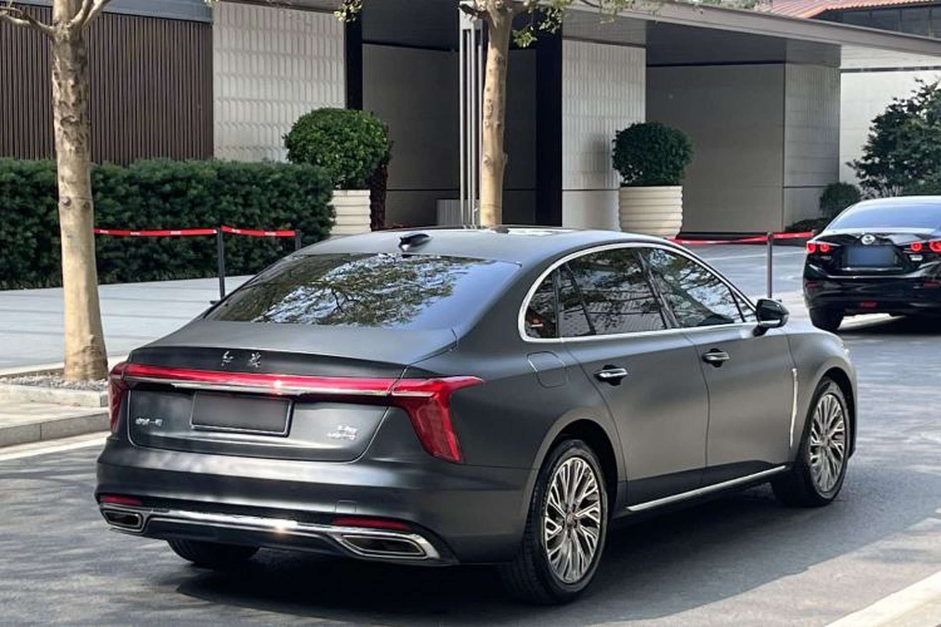 Used Hongqi H5 2023 2.0T Automatic Smart Connect Flagship Edition Exterior 8