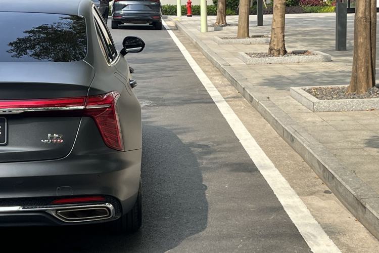 Used Hongqi H5 2023 2.0T Automatic Smart Connect Flagship Edition Exterior 9
