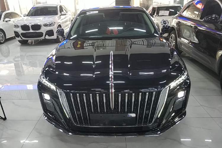 Used Hongqi H5 2023 1.5T DCT Smart Connect Flagship Edition Front