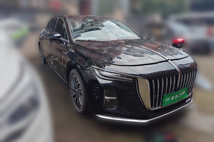 Used Hongqi H5 2023 2.0T Automatic Smart Connect Flagship Edition Front Right 45 Deg